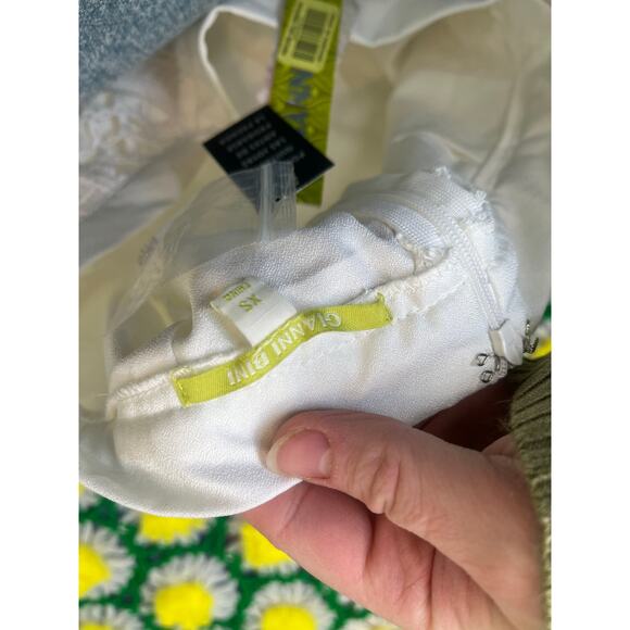 Gianni Bini Mindy Crochet Cover White Pencil Skirt - Picture 7 of 7